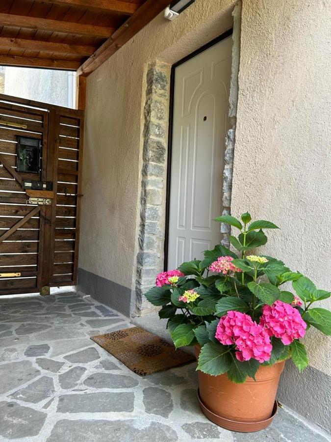 Le Sei Dame Hotel Bardi Exterior foto